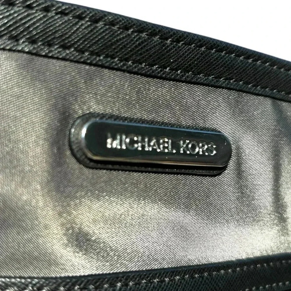 Michael Kors NWOT Color block Nylon/Leather Crossbody Graphite/Black Lock - Picture 5 of 12